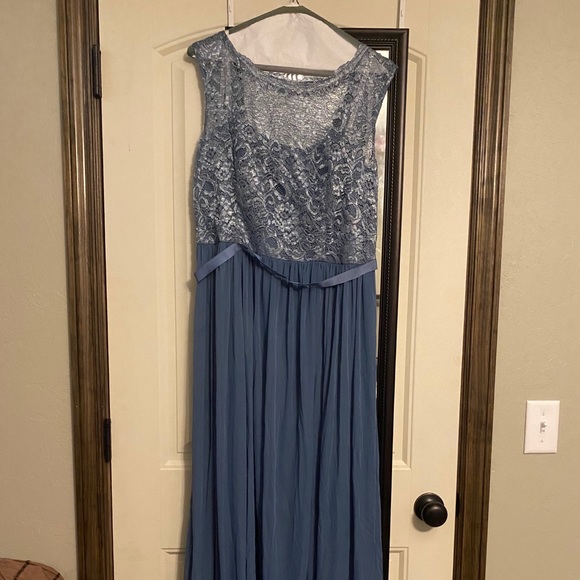 Long Bridesmaid Dress with Lace Bodice in Dusty Blue - Picture 4 of 8